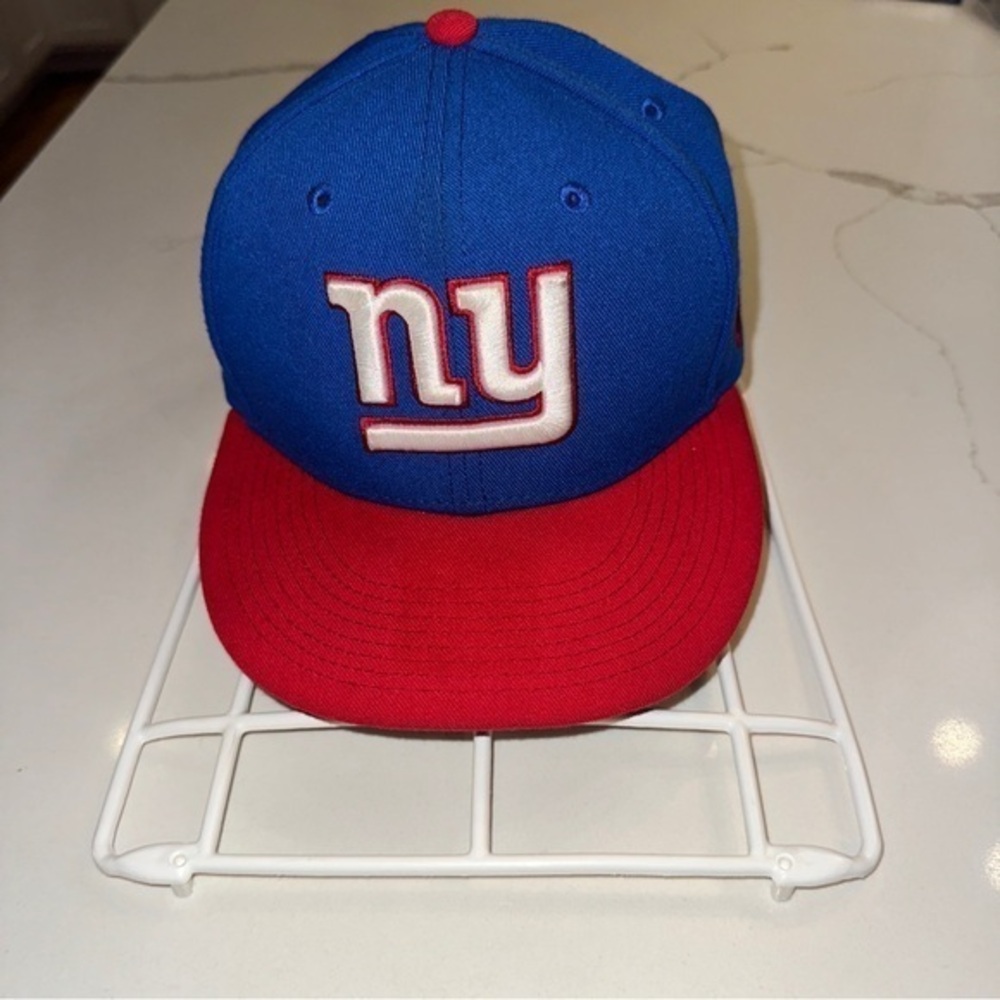 New York Giants Logo Adjustable Snapback Blue Nike Hat w/ Red Brim Excellent